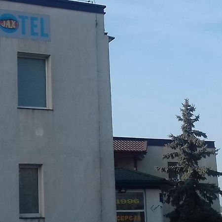 Hostel Jax Торунь Экстерьер фото