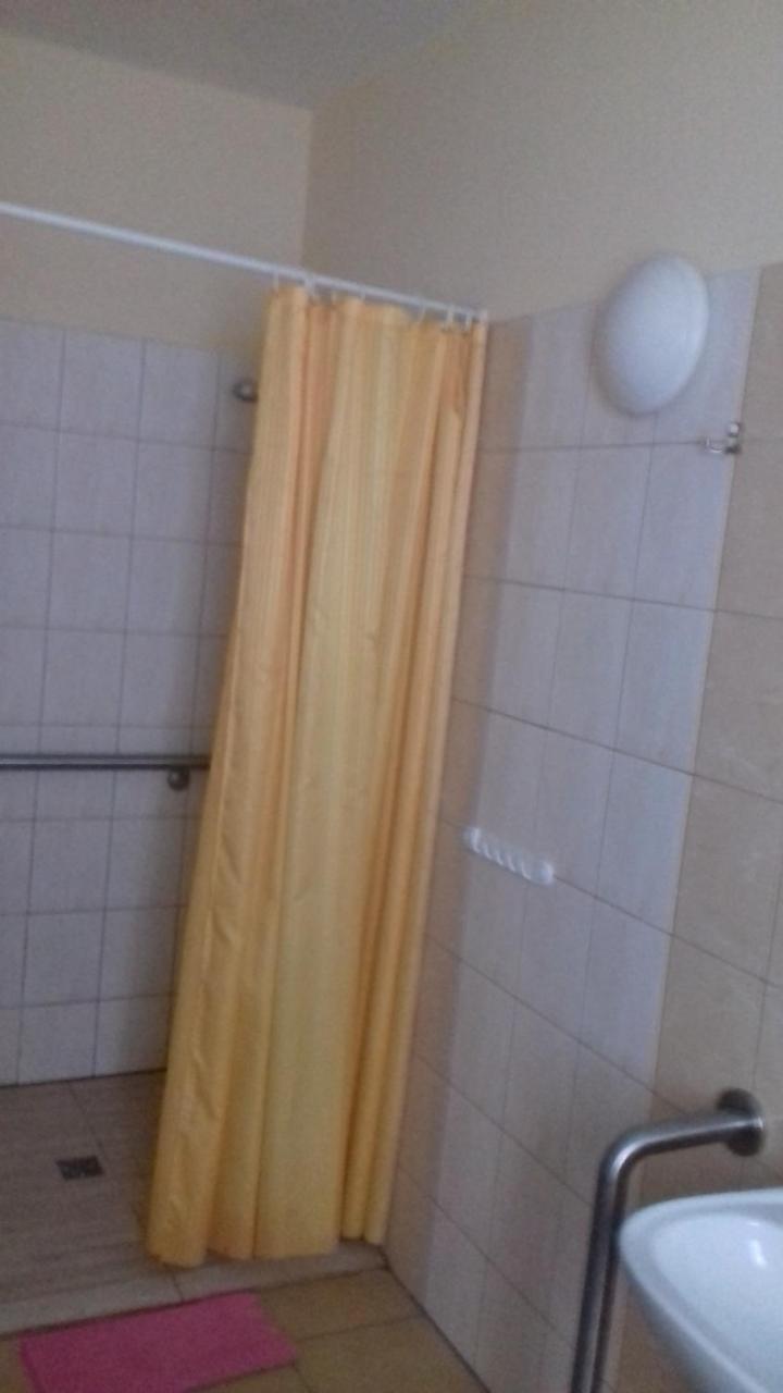 Hostel Jax Торунь Экстерьер фото